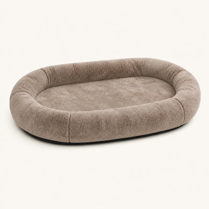 Lit géant kaki pour grand chien format XXL, vue studio | KALMO