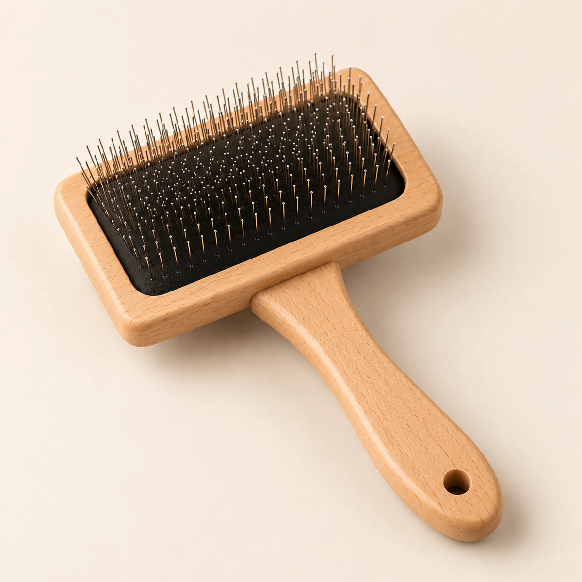 Brosse carde en bois de hêtre naturel pour chien - taille Grand KALMO